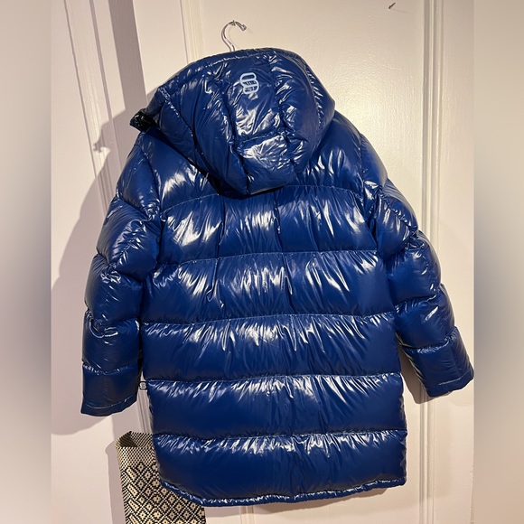 Aritzia The Super Puff™ Mid - Hi-Gloss Blue Large - Picture 2 of 3